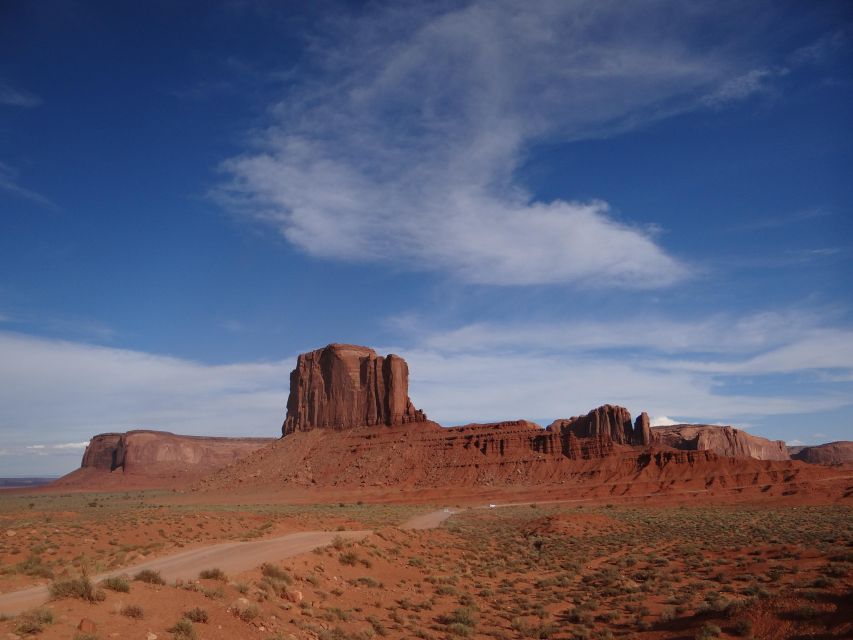 Complete 2.5 Hour Tour of Monument Valley (2 Person Minimum) - Tour Location and Departure