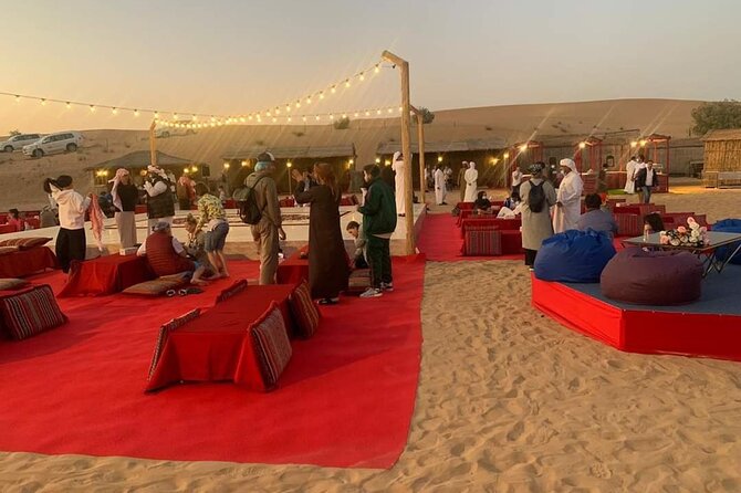 Deluxe Red Sand Desert Safari - Barbecue Buffet Dinner