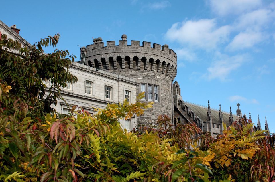 Dublin: Fast-Track Book of Kells Ticket & Dublin Castle Tour - Dublin Castle