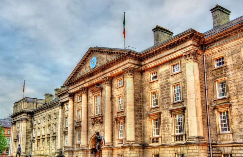 Dublin Highlights: A Historical and Cultural Walking Tour - Taking in Vibrant Modern Life