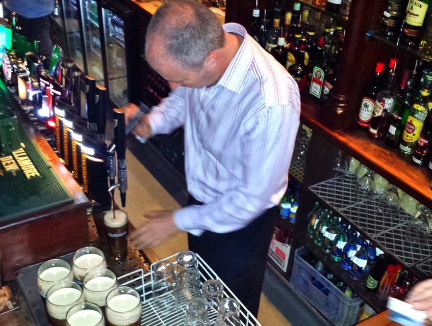 Dublin: Private Pub Tour - Dublins Vibrant Pub Culture