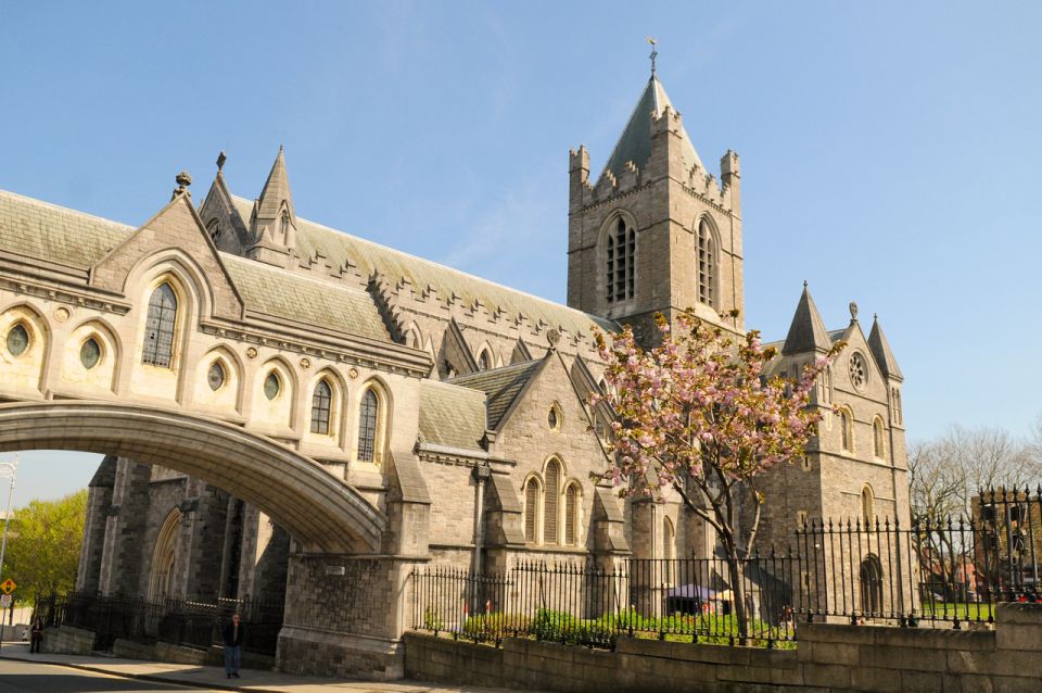 Dublin's Timeless Treasures: A Senior's Historical Walk - Meeting Point