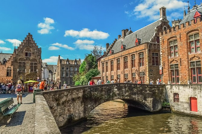 E-Scavenger Hunt Bruges: Explore the City at Your Own Pace - Unique Features of the Tour