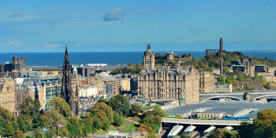 Edinburgh: Express Walk With a Local in 60 Minutes - Important Information