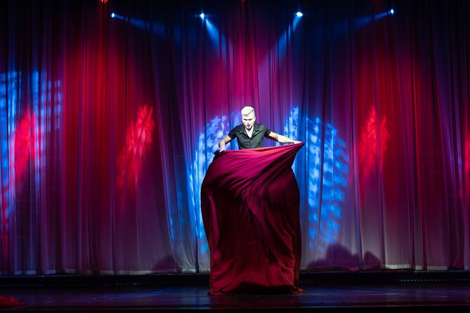 Escape Reality Branson Magic Dinner Show - Interactive Performances