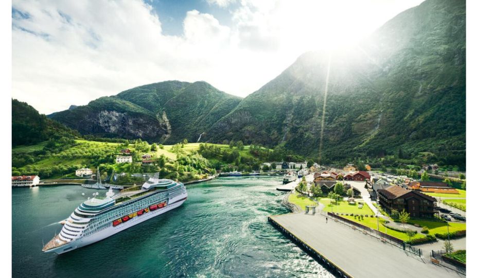 From Bergen: Flåm Flexible Tour With Stegastein Viewpoint - Gudvangen Exploration