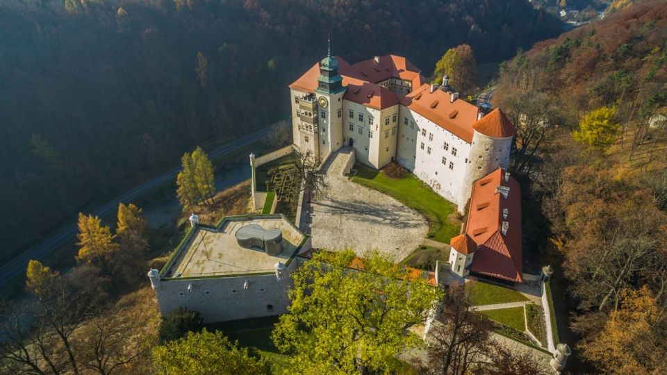 From Krakow: Trail of the Eagles' Nests Private Day Tour - Ojcow National Park