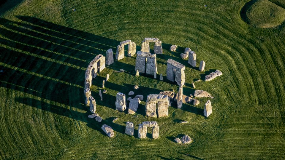 From London: Stonehenge and Windsor Castle Day Trip - Exploring Windsor Castle