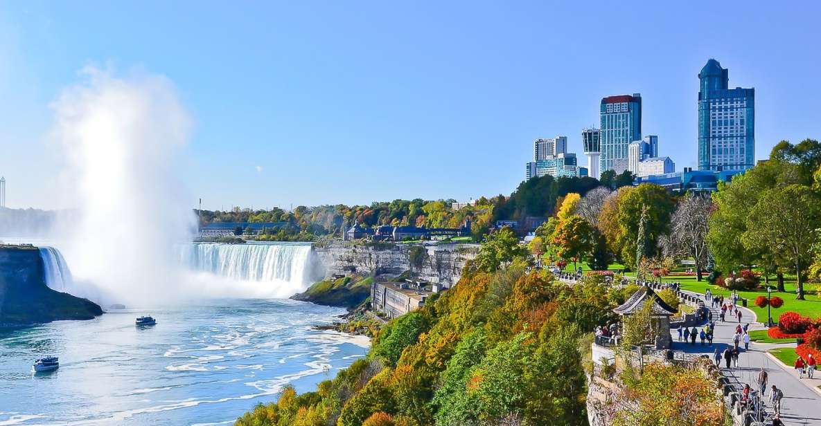 From New York City: Niagara Falls Full-Day Bus Tour - Comfortable Bus Features