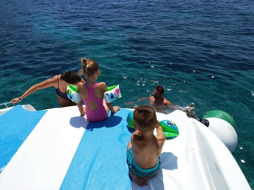 From Split: Luxury Cabin Boat Tour to The Blue Cave and Hvar - Vibrant Atmosphere in Hvar