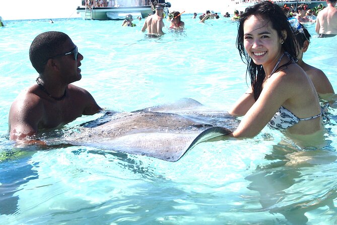 Full-Day Private Stingray City Snorkeling and Starfish Beach Tour - Pricing and Booking