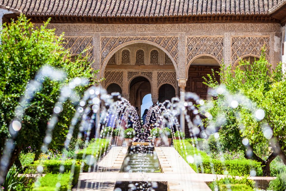 Granada: 3-Hour Fast-Track Alhambra Tour - What to Bring