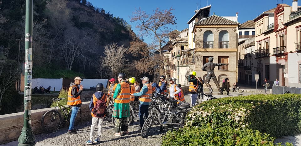 Granada: E-Bike Tour and Fast-Track Alhambra Ticket - Exploring Alhambra