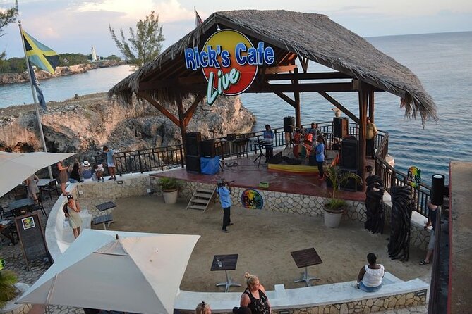 Half-Day Private Guided Ricks Café & Negril Seven Mile Beach Tour - Highlights of Ricks Café