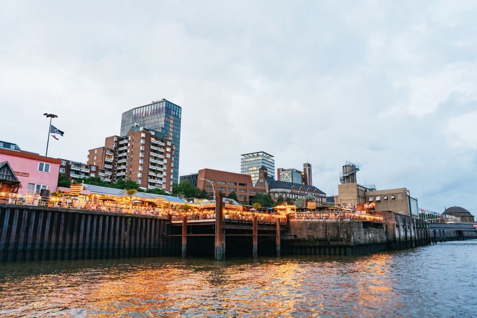 Hamburg: 90-Minute Evening Lights Harbor Cruise - Discover Hamburg by Evening