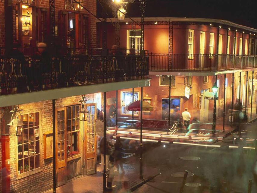 Haunted History: NOLA Ghost & Voodoo Trek - Haunted Sites and Voodoo Experiences