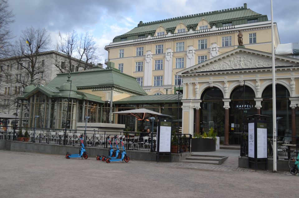 Helsinki: Historical Highlights Self-Guided Audio Tour - Esplanade Park and Vappu Festival