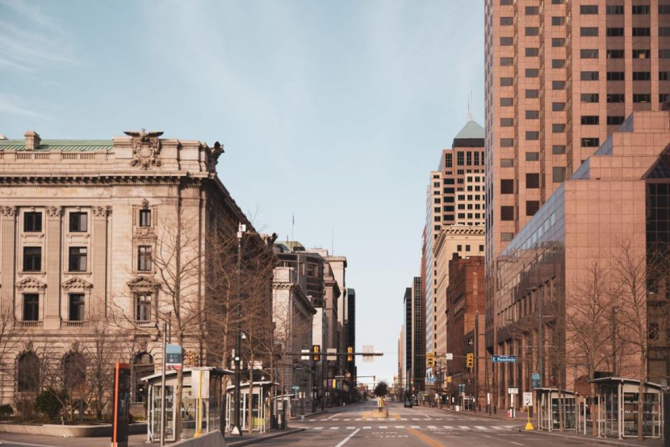 Heritage Walk: Scenic Guided Tour of Cleveland - Cleveland Trust Company Building and Playhouse Square