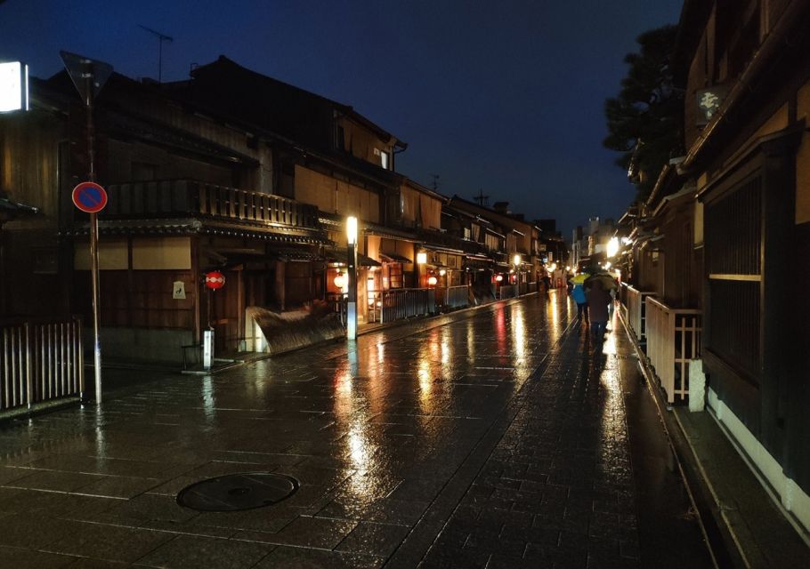 Kyoto Evening Gion Food Tour - Maiko and Geiko Culture