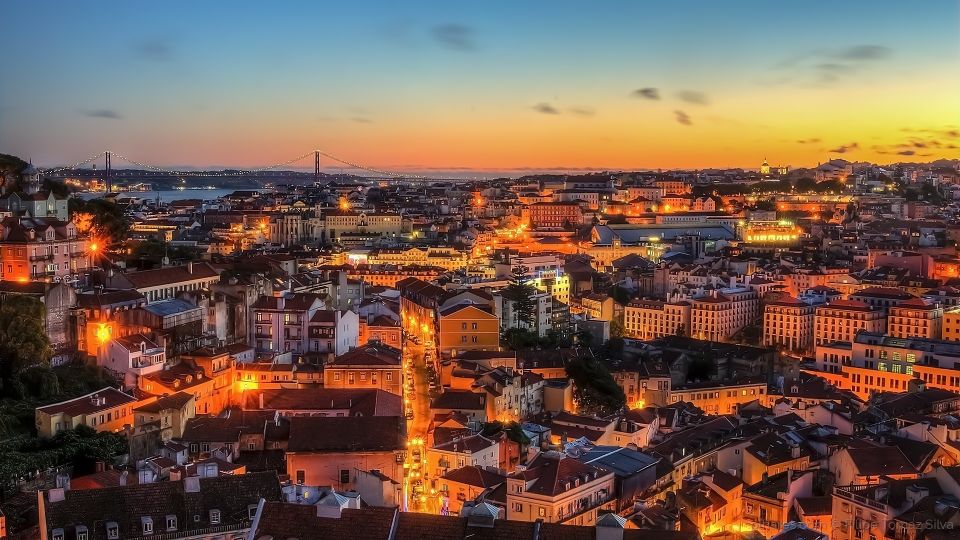 Lisbon by Night Private Tour - Exploring Lisbon at Night