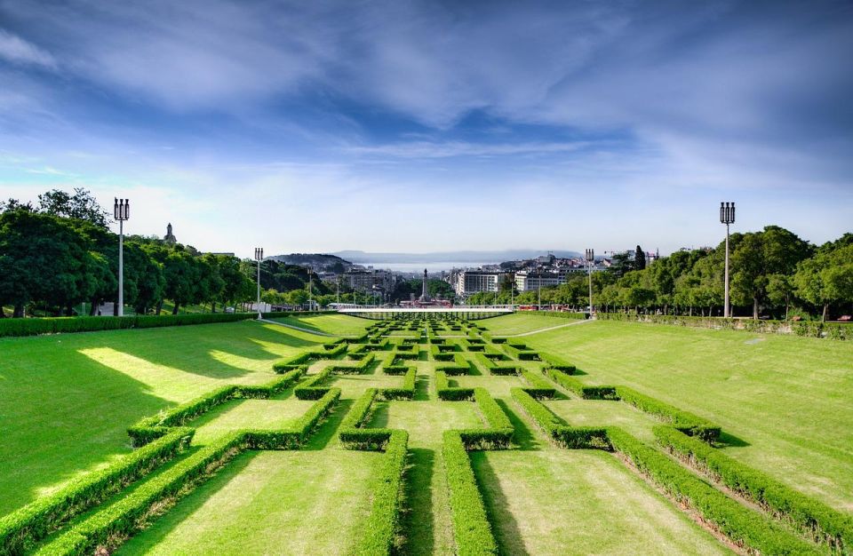 Lisbon: City Highlights Self-Guided Audio Tour - Tour Highlights