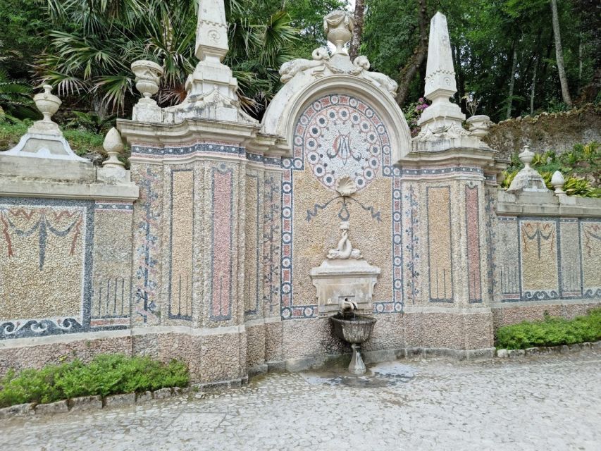 Lisbon: Sintra, Roca, Pena Palace, Quinta Da Regaleira Tour - Coastal Towns and Viewpoints