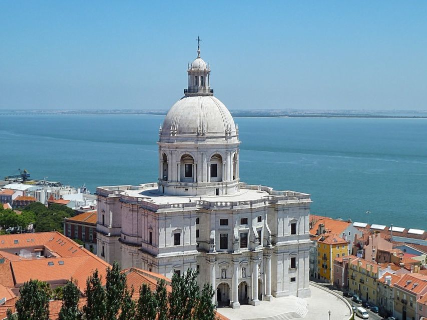 Lisbon: Vintage Vehicle Replica Private Tour - Hotel Pickup and Drop-off