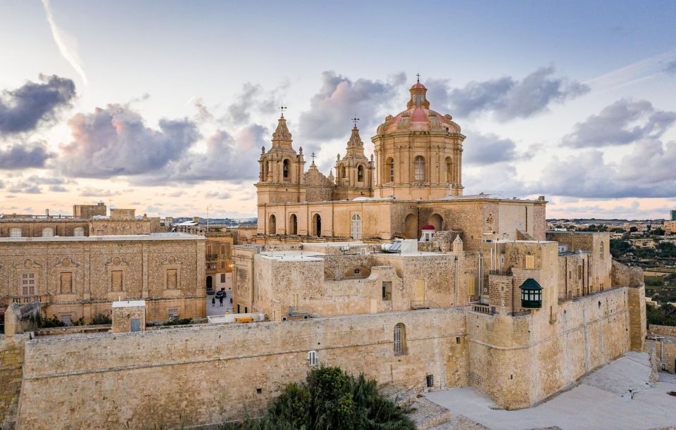 Malta: Mdina, Dingli Cliffs and San Anton Botanical Gardens - Exploring Mdinas Ancient Charm