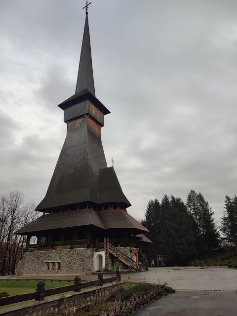 Maramures and Oas County: History, Art and Taste - Traditional Painted Houses