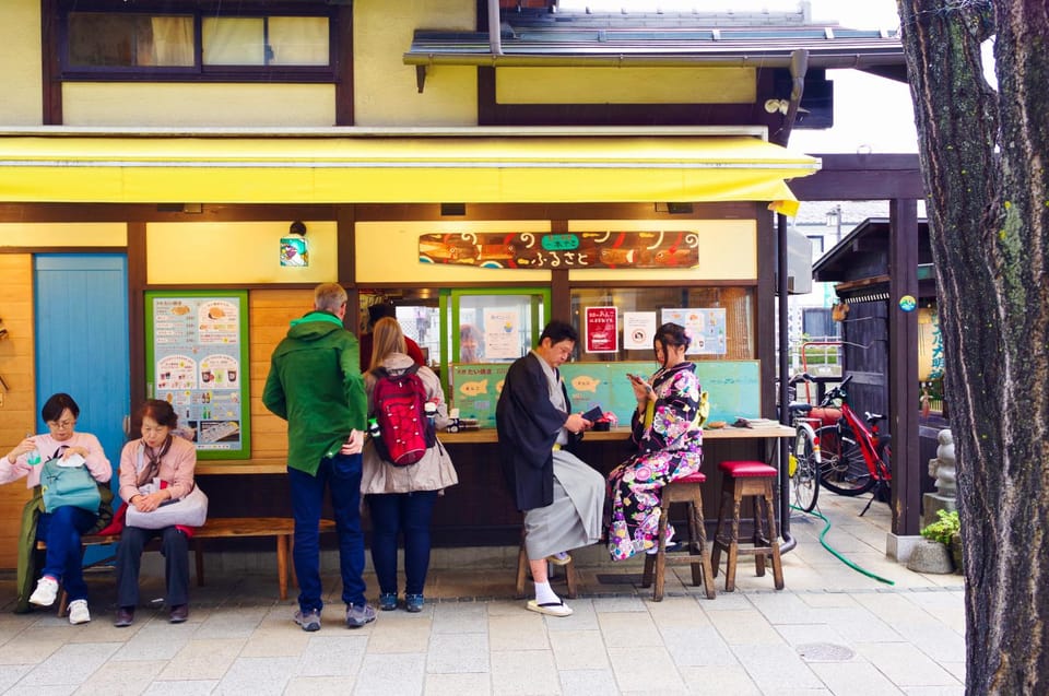 Matsumoto Castle, Sake & Food Tour Review - Discovering Historic Brewing Techniques