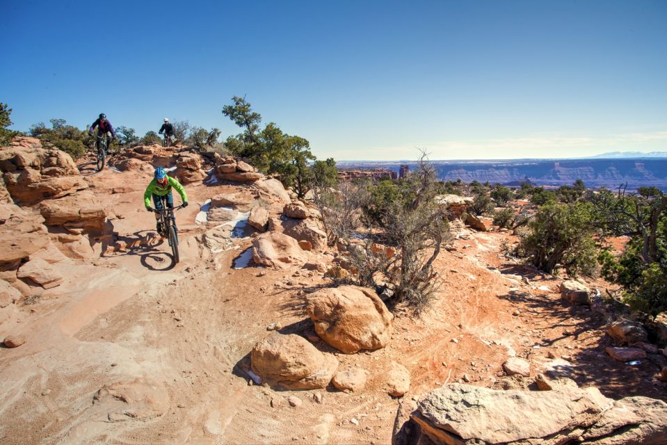 Moab: Dead Horse Point Singletrack Mountain Biking Tour - Riding the Intrepid Trail