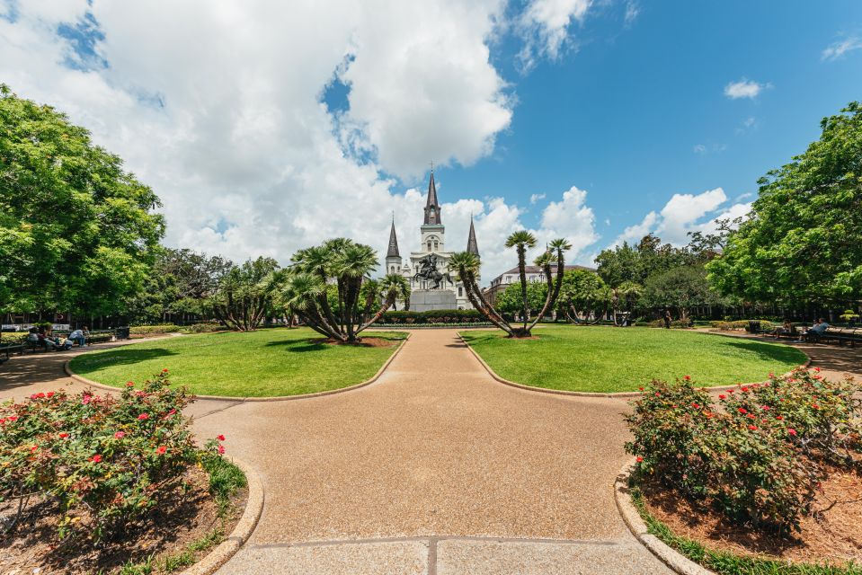 New Orleans: City Sightseeing Hop-On Hop-Off Bus Tour - Explore Major Attractions