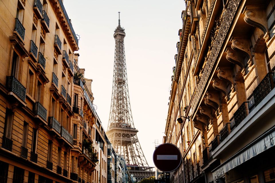 Paris: Private Tour With Locals – Highlights & Hidden Gems - Inclusions and Booking