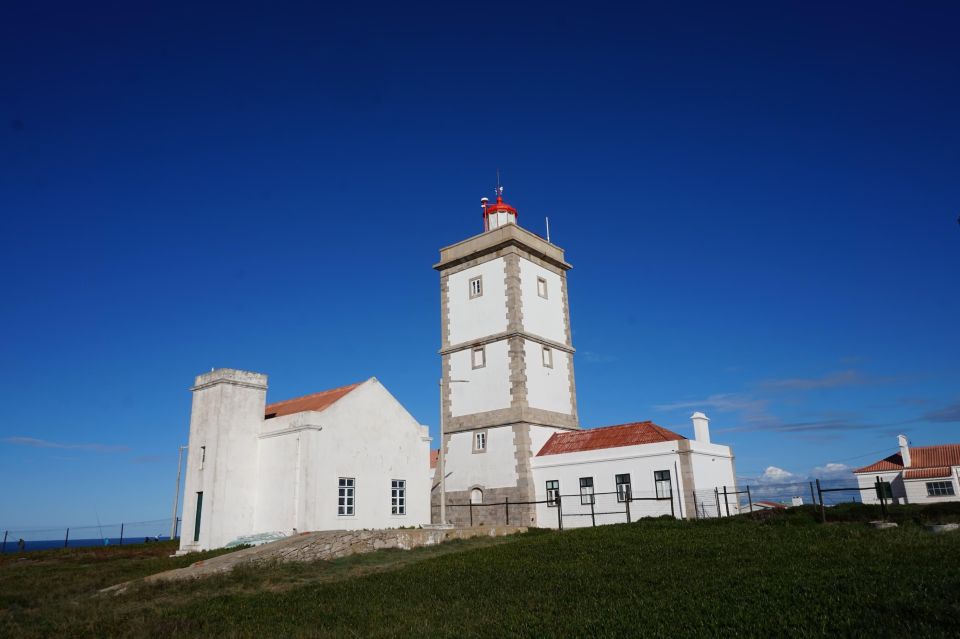 Peniche: Mountain Bike Tour - Lighthouse and Islands