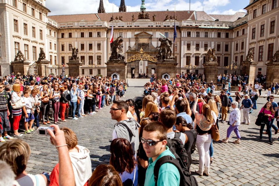 Prague: Full-Day Sightseeing Tour With Cruise and Lunch - Free Cancellation and Flexibility