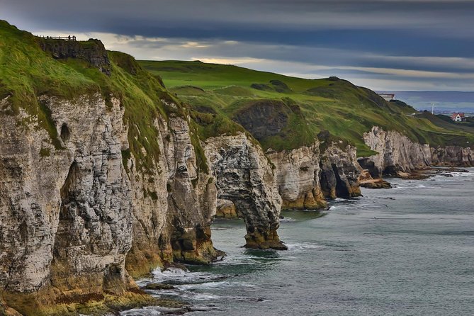 Private Giants Causeway and Antrim Coast Tour - Experiencing Irish Culture