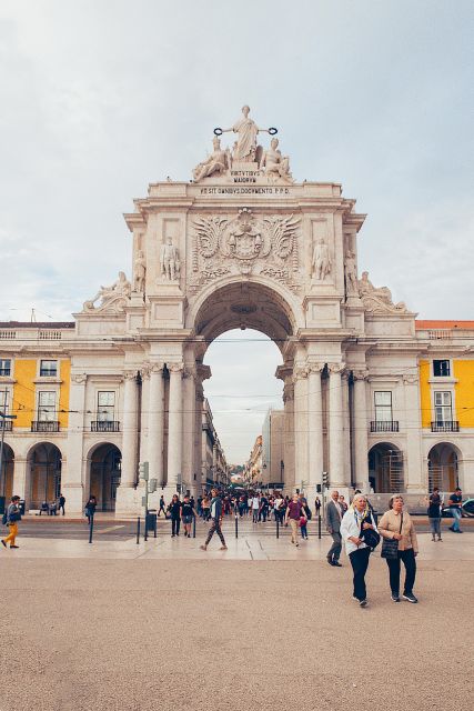 Private Tour in Lisbon - Pickup and Drop-off