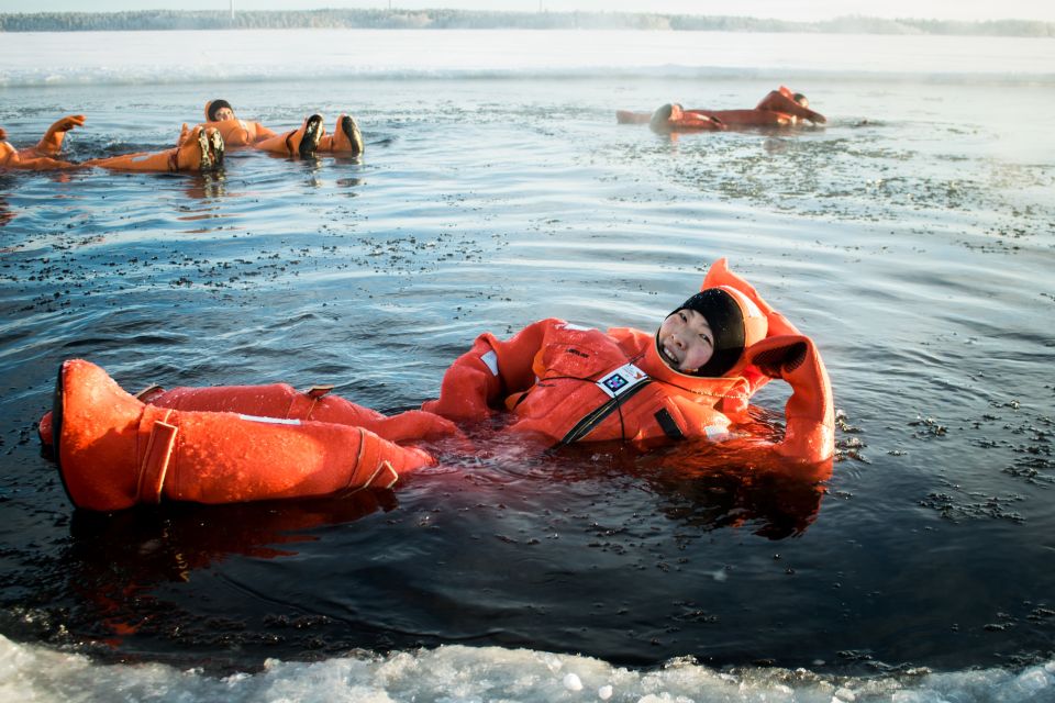 Rovaniemi: Icebreaker Cruise With Lunch and Ice Floating - Survival Suit Swimming