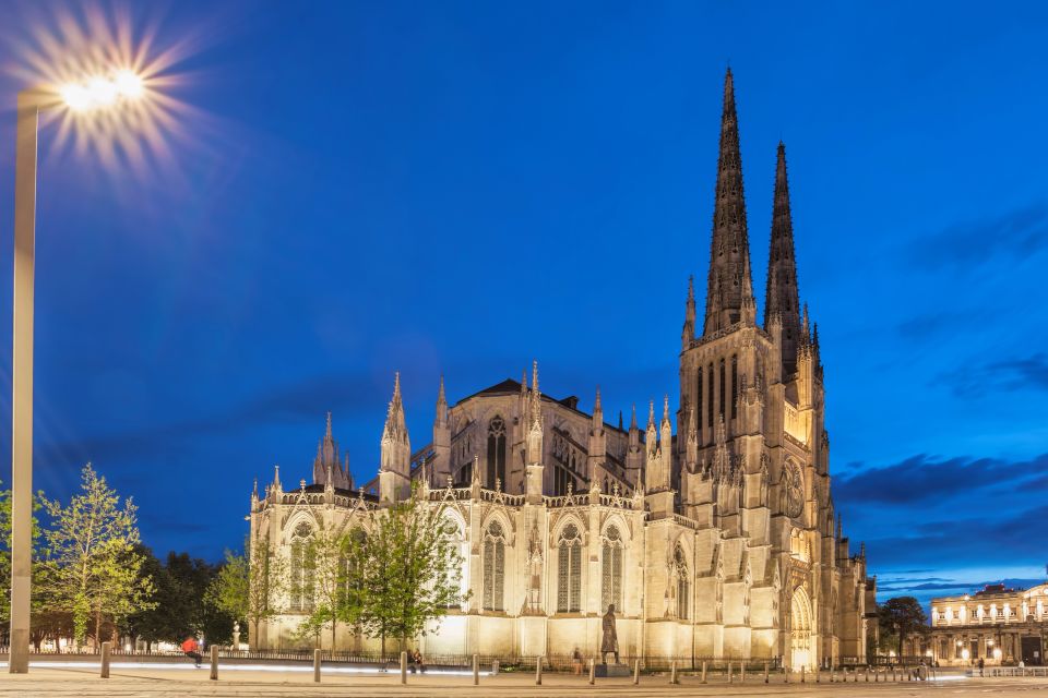 Saint-André Cathedral of Bordeaux: The Digital Audio Guide - Fascinating Cathedral Stories