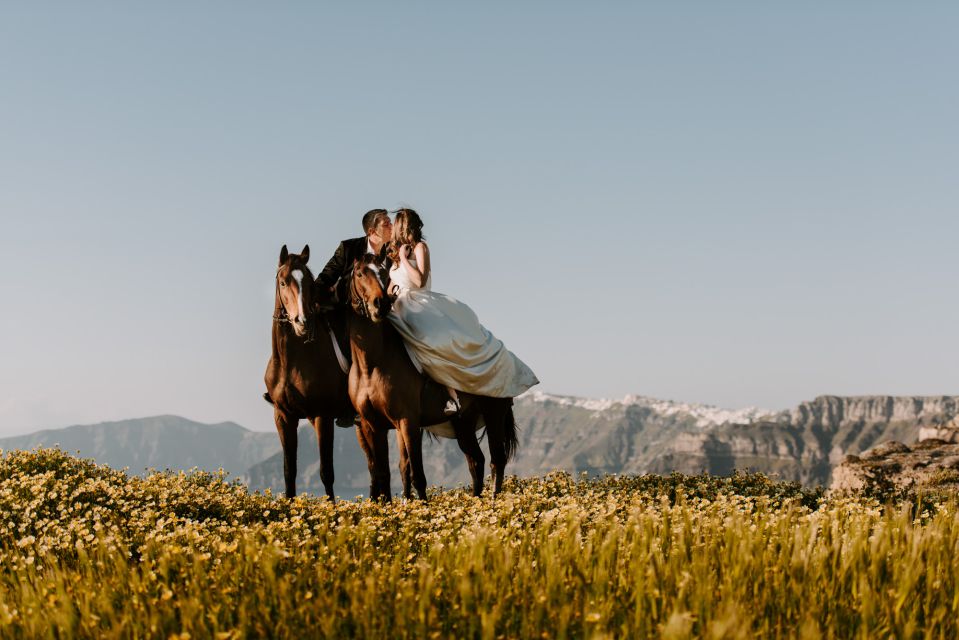 Santorini: Exclusive Private Horse Riding With Picnic - Scenic Locations for Horse Riding