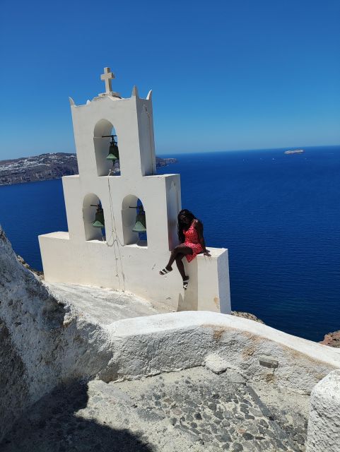 Santorini: Private Sightseeing Tour With Local Guide - Iconic Blue Domes