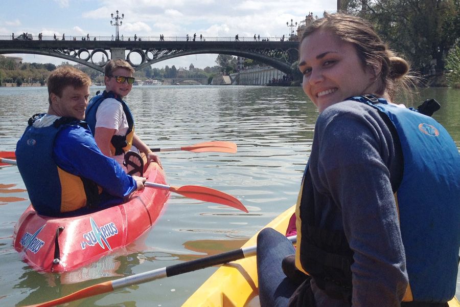 Seville Guadalquivir River Kayak Tour - Combining Sightseeing and Kayaking