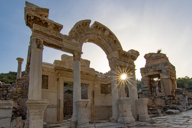 SKIP-THE-LINE: BEST-SELLER PRIVATE EPHESUS TOUR for Cruise Guests - Terrace Houses Experience