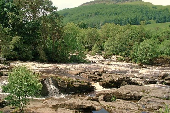 Stirling Castle & Loch Day Tour - Discovering Loch Lomond