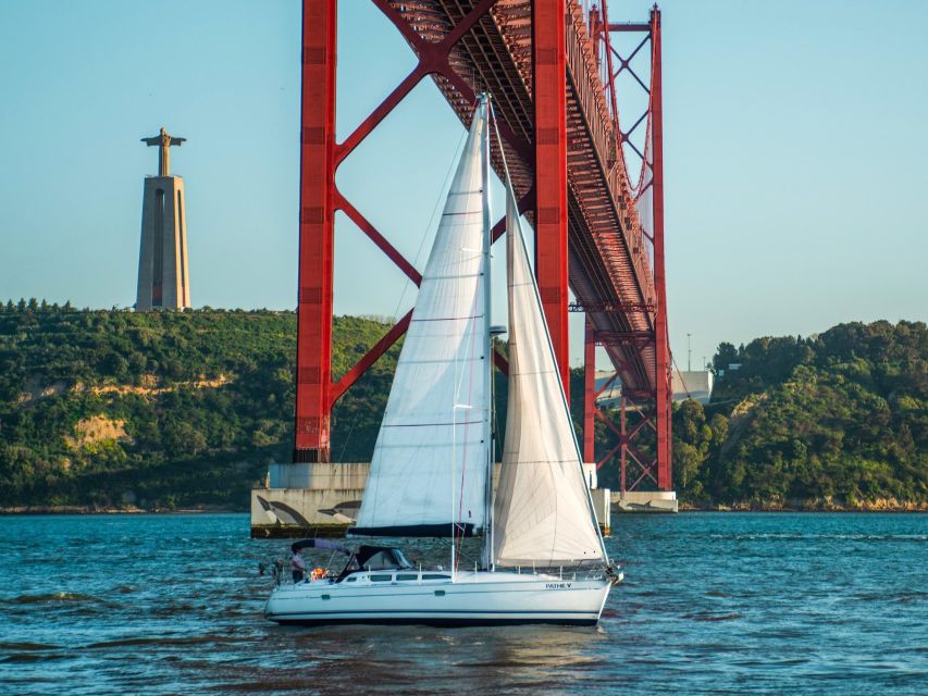 Tagus: Sailboat Private Tour - Scenic River Landmarks