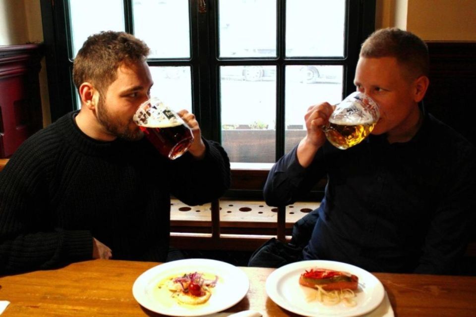 Taste of Prague: 10 Beers and Traditional Czech Dinner - Accessibility and Private Groups