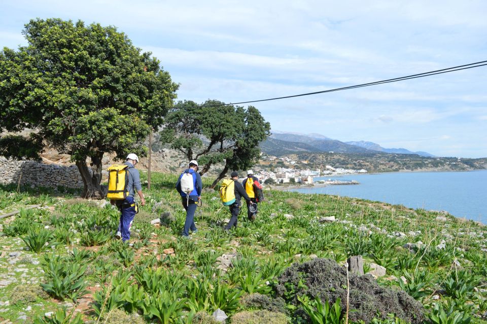 Tsoutsouros: Gorge Abseiling Day Trip - Participant Requirements