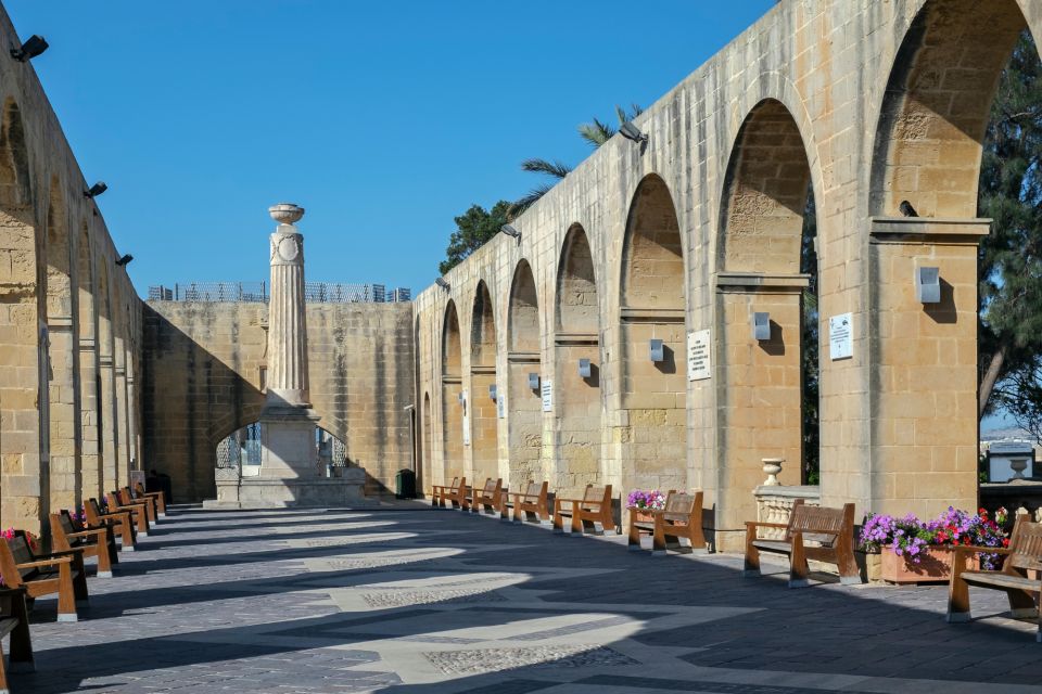 Valletta: First Discovery Walk and Reading Walking Tour - Customizing Your Valletta Exploration