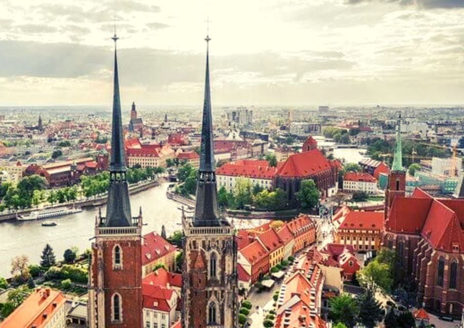 Wroclaw Small-Group Tour With Lunch From Warsaw - Group Size and Language