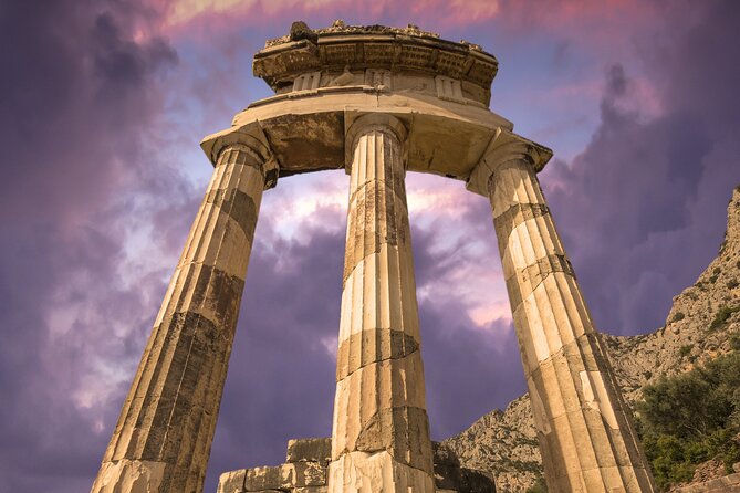 2-Day Private Delphi and Meteora Sightseeing Tour - Highlights of Meteora